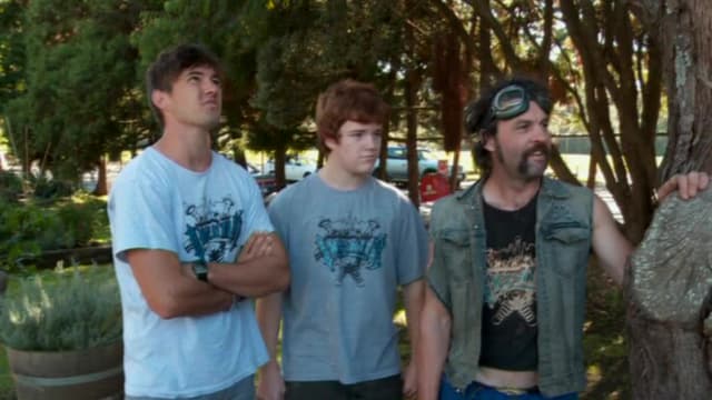 S04:E07 - Robotic Chainsaw
