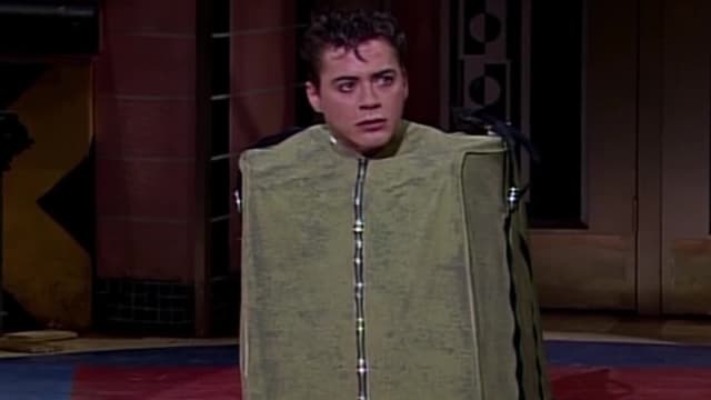 S05:E01 - SNL: Sandler, Seagal, and Movies