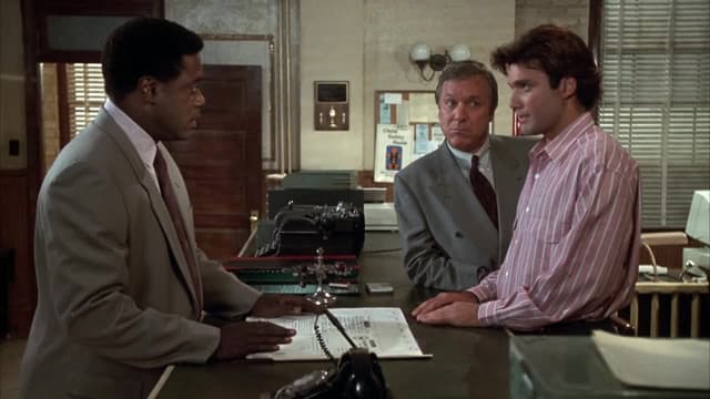 S04:E08 - Homecoming