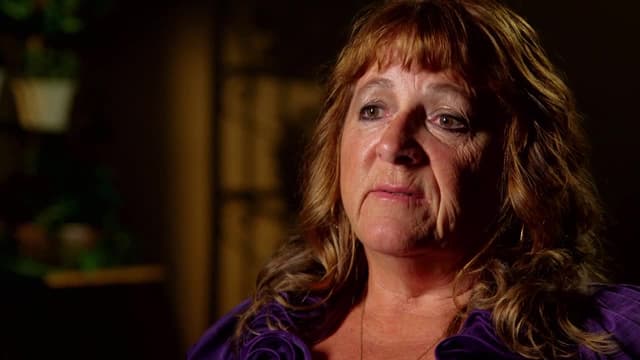 S03:E05 - The Girl in the Shower