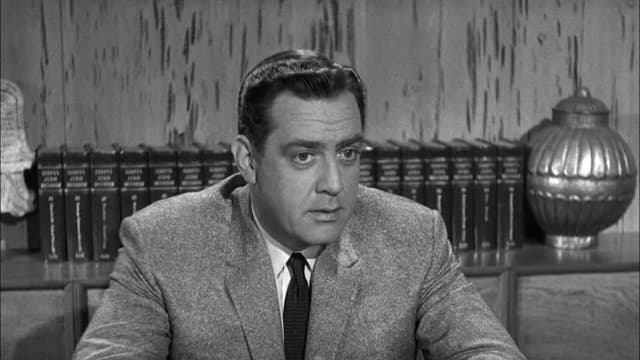 S03:E08 - The Case of the Bartered Bikini