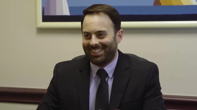 S01:E02 - Litty. Lit. Lit.