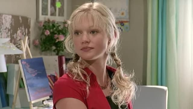 S01:E04 - Party Girls