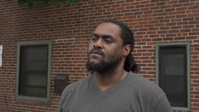 T01:C06 - S01:E06 - Things Are Heating Up