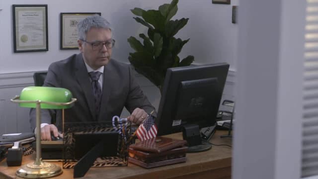 S01:E02 - Strange Weather