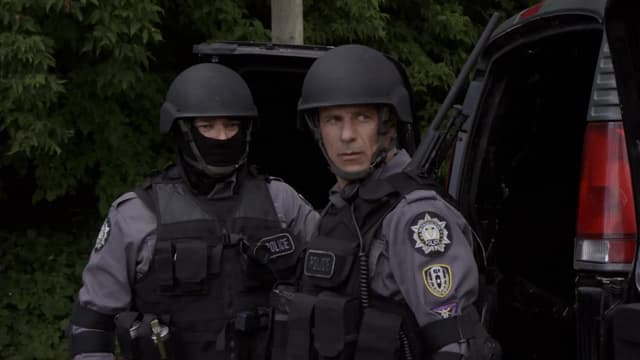 S01:E12 - Voices Carry