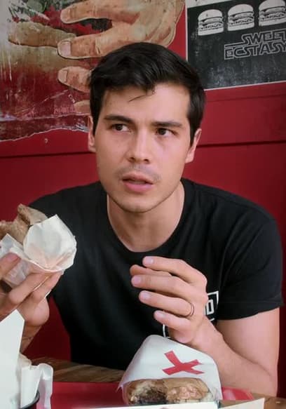 S02:E04 - Going Vegan poster
