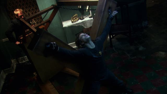 S01:E08 - Heart of Fire