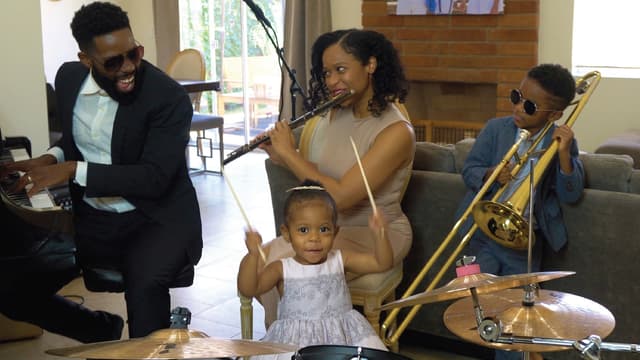 S01:E07 - A Wilson World Family Concert!