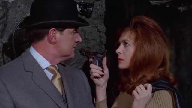 S05:E07 - The Living Dead