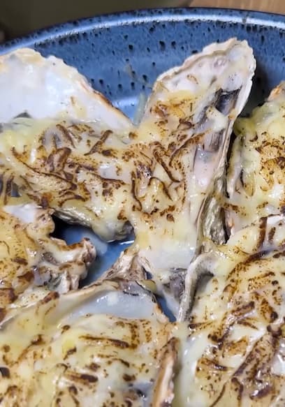 S01:E02 - Cracking Shellfish poster