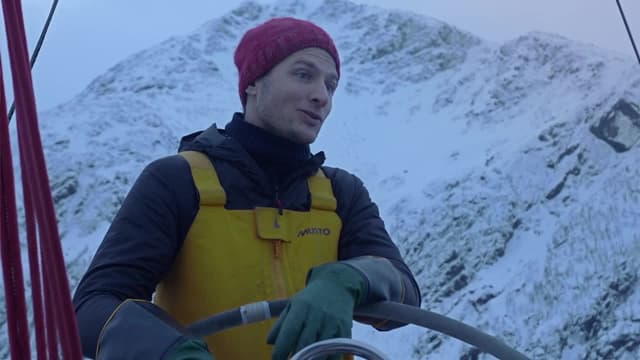 S01:E02 - Orcas Versus Ballenas Jorobadas