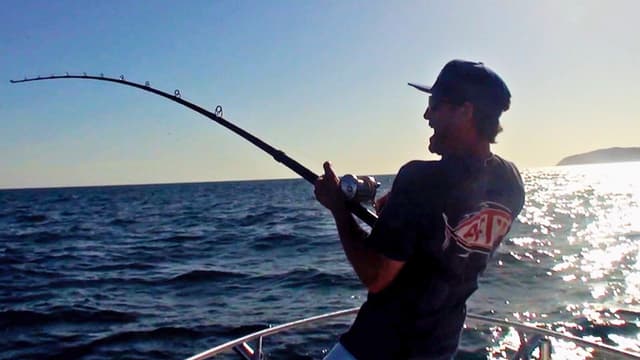 S01:E05 - Running and Gunning on Yellowtail: Coronado Islands, Part 1