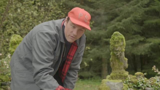 S01:E03 - Scotland