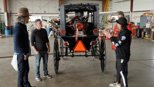 S01:E01 - Thunder Buggy