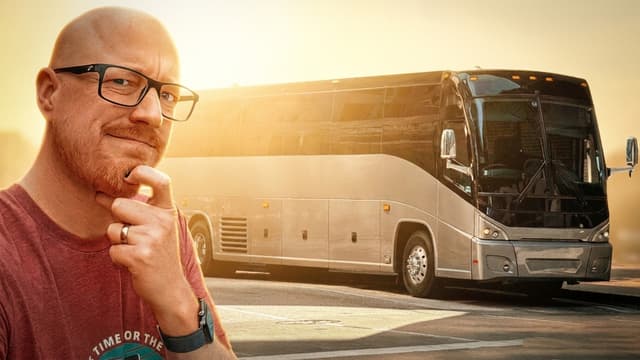 S01:E01 - First Class to Nowhere