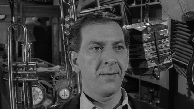 S01:E32 - A Passage for Trumpet