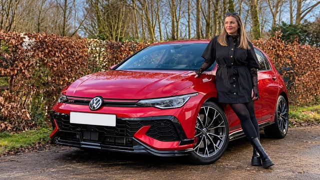 S01:E19 - Golf GTI Clubsport: The Driver’s Choice Over the R?