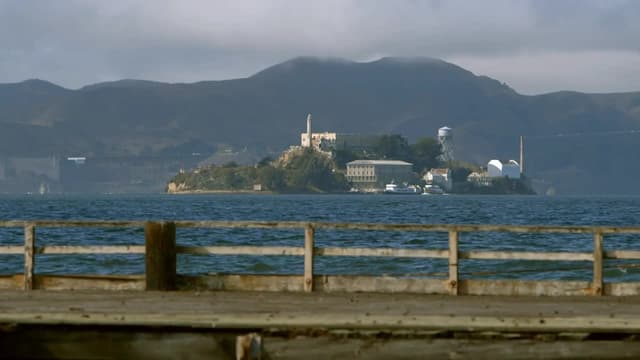 S13:E02 - Alcatraz Mystery