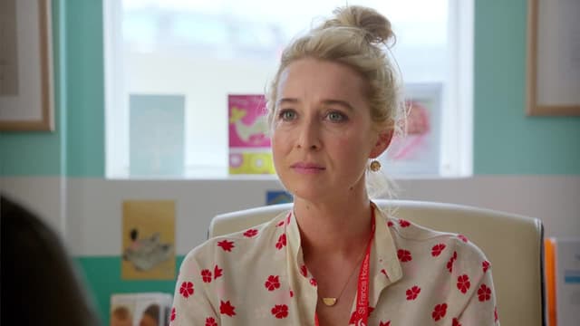 S06:E06 - A Present From the Past