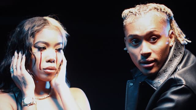 S01:E10 - Music Video