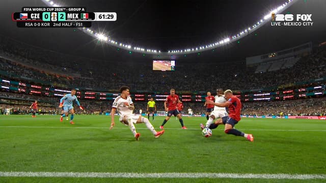 S2026:E156 - Julián Quiñones pounces on rebound for Mexico goal, extending lead over Czechia