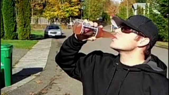 S15:E13 - Soft Drinks