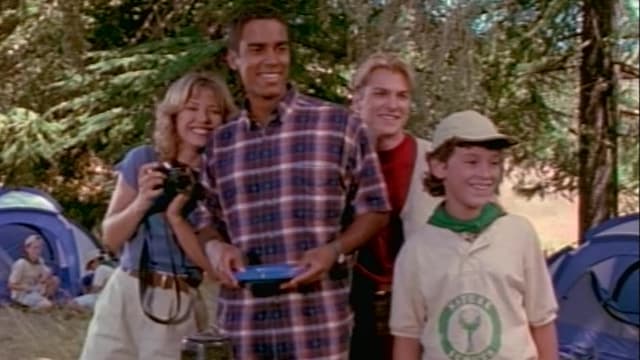 S02:E34 - Field and Scream