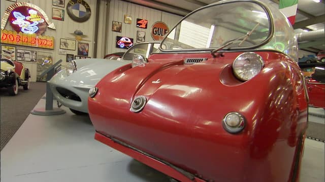 S15:E17 - Big and Small