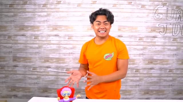 S01:E18 - Extreme Exploding Watermelon / Unspillable Cup Challenge