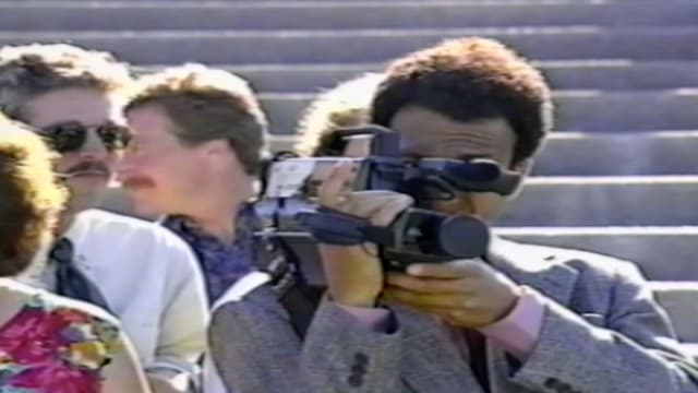 S01:E09 - Shake, Rattle, and Roll