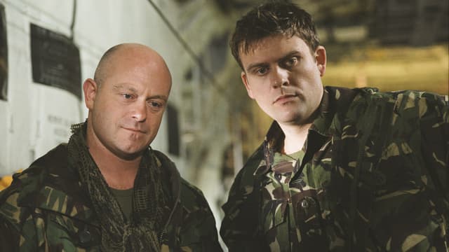 S04:E01 - Changing of the Guard