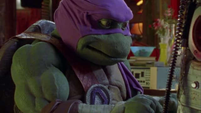 S01:E15 - Sewer Crash