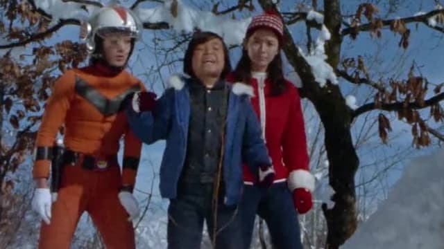 S01:E40 - Winter Horror Stories/The Phantom Snow Woman