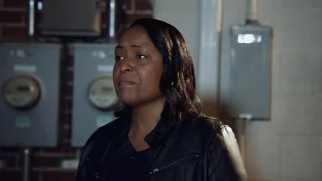 S02:E01 - Secrets and Lies