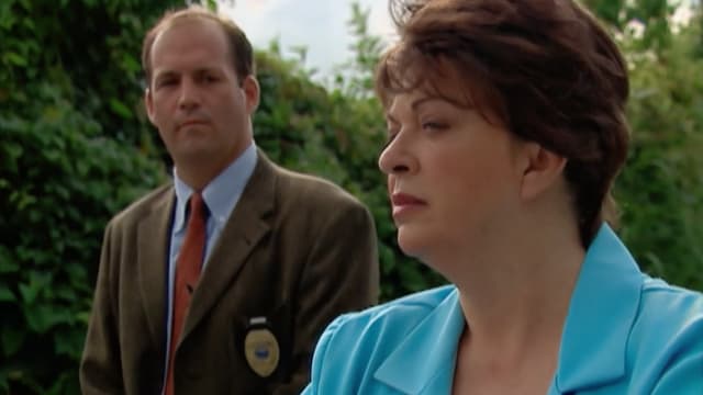 S01:E11 - Circulo De Enemigos