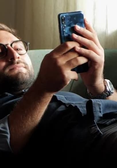 S01:E01 - ME GUSTA: Las consecuencias no deseadas del botón "Me Gusta" de Facebook poster