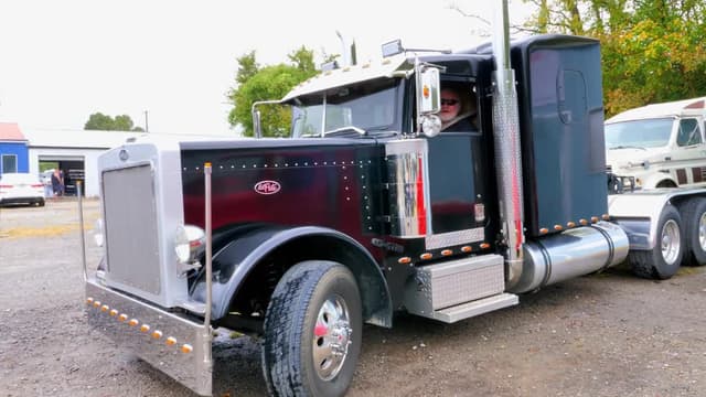 S01:E16 - Episode 16