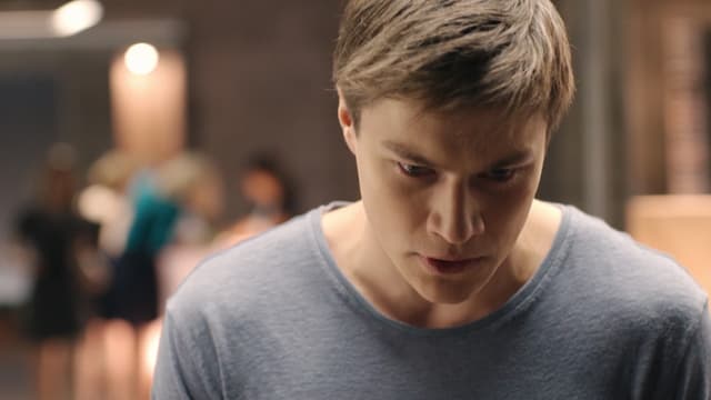S01:E13 - Entre Amor Y Desconfianza