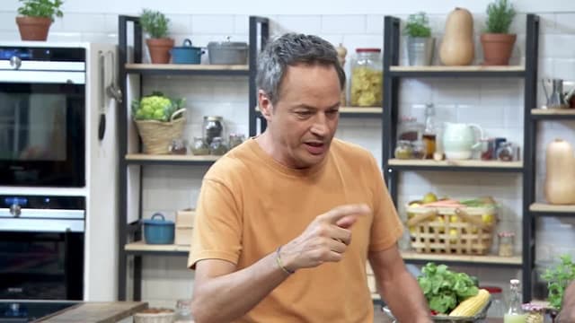 S01:E53 - Ceviche De Verduras Y Nabos Rellenos