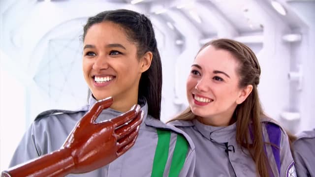 S01:E05 - The Cheerleaders