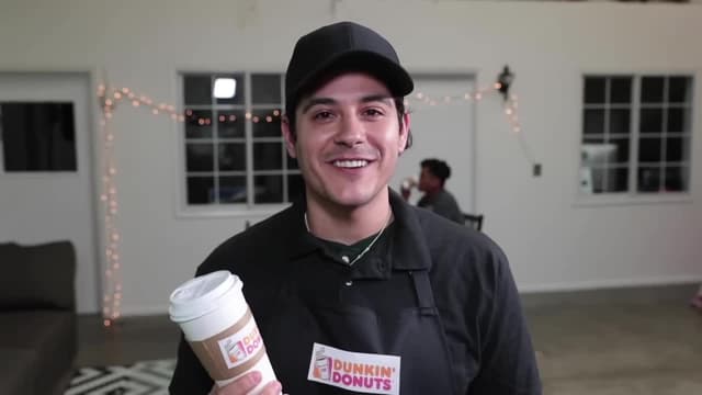 S03:E20 - Things You Shouldn't Do at Starbucks / Things You Shouldn't Do on Halloween