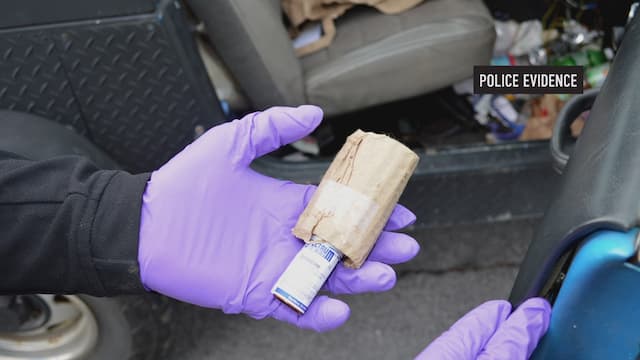 S01:E08 - Tainted Love