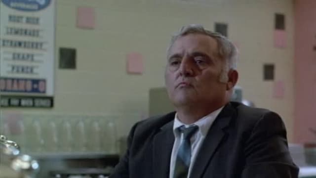 S01:E10 - For Love or Money