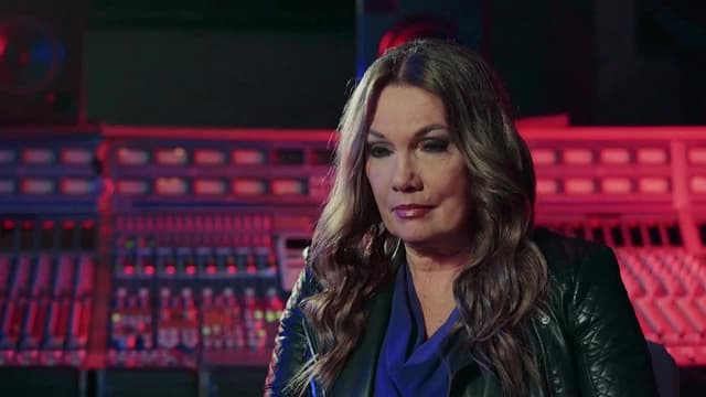 S01:E01 - Lisa Evers Crime and Hip Hop