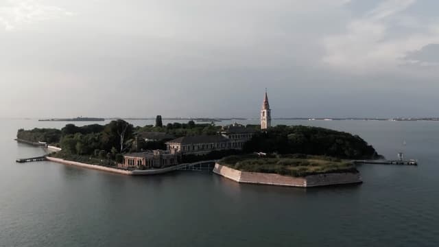 S01:E03 - The Island of Death