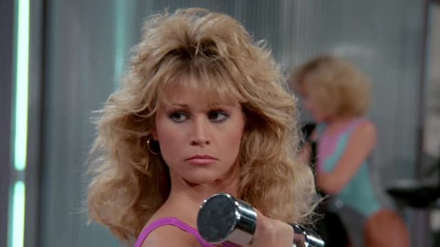 S02:E02 - Hunks Like Us