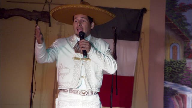 S03:E22 - South of the Border