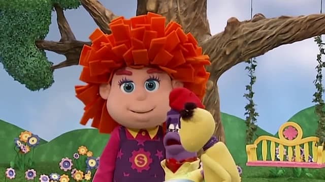 S01:E01 - Sheira's Pen Pal