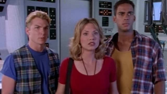 S02:E28 - The Carmeeka Invasion